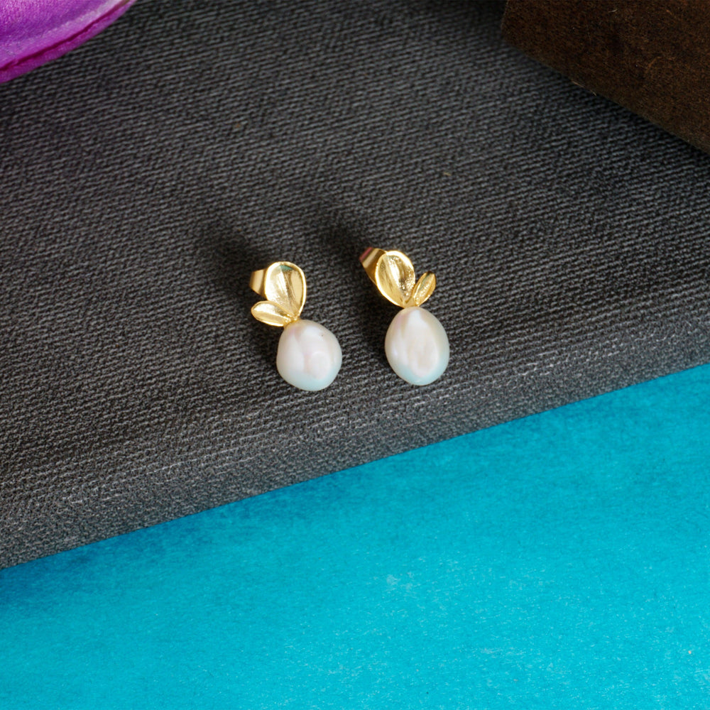 Lustrous Leaf Pearl Earrings - copperdirect